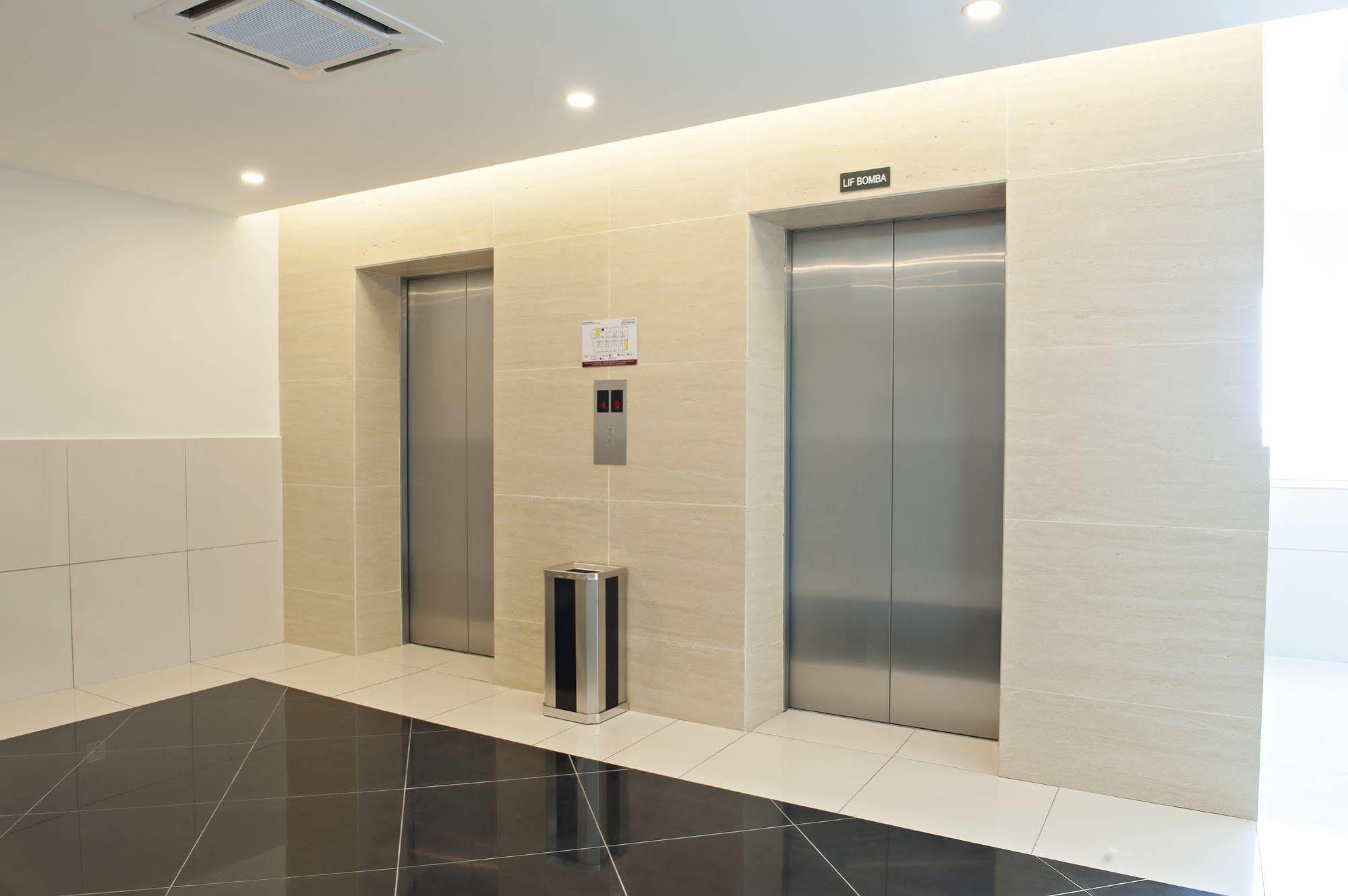 Malacca Hotel Arissa מראה חיצוני תמונה